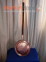 Παλαιός χάλκινος βραστηρας κρεβατιού συντηρημένο.