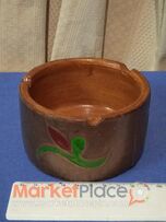 Παλαιό κυπριακό πήλινο τασάκι με φύλλο από χαλκό του 1977.