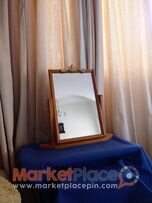 Ξύλινος καθρέπτης συντηρημένος με βάση ύψος 47 πόντους.