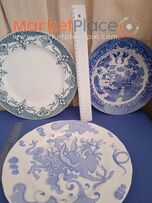 3 συλλεκτικά διακοσμητικά πιάτα.
