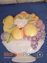 Παλαιό διακοσμητικό κεραμικό τοίχου.