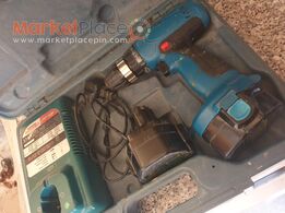 Πιστόλι με 2 μπαταριες σε άριστη κατάσταση.