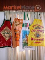 4 συλλεκτικές ποδιές κουζίνας.