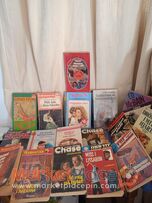 17 collectable romance and action Sweden book's.