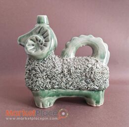 Vessel ram majolica lvov ussr 1950