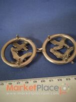 Δύο παλαιές αγκραφες ζώνης.