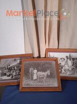 3 παλιές φωτογραφίες σε ξύλινη κορνίζα.