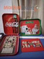 Τρείς δίσκοι ένα σαβουάρ τής κόκα κόλα.