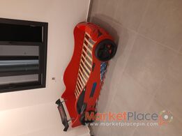 Kids bed car