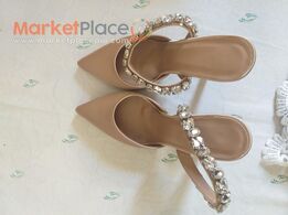 Παπουτσια καινουργια