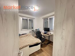 Lastia close to Lidl Supermarket next to park