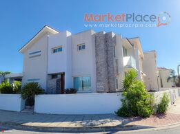 Three bedroom semi-detached house for rent