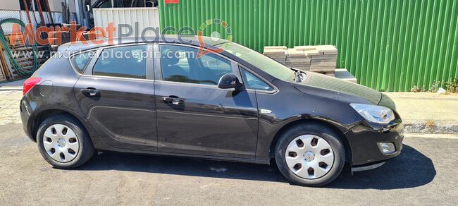 Opel, Vauxhall, Astra, 1.6L, 2010, Automatic - Zakaki, Limassol