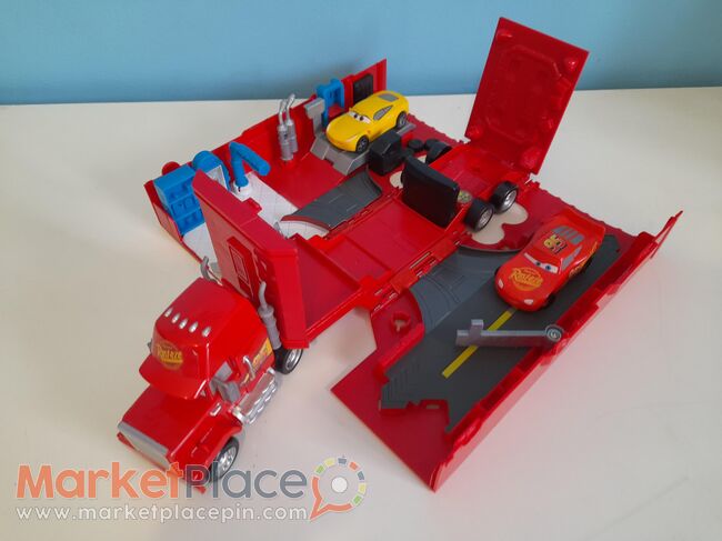 MCQUEEN TRAINING CENTRE + CAKE TOPPERS - Agios Vasileios, Nicosia