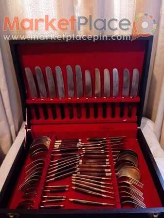 Παλαιά μπρούτζινα σερβίτσια με ξύλινο χέρι  με το κουτί τούς.44 κομμάτ - 1.Limassol, Limassol