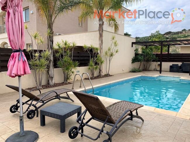 Villa  3+1 bedroom for rent, Agios Tychonas village - Agios Tychonas, Limassol