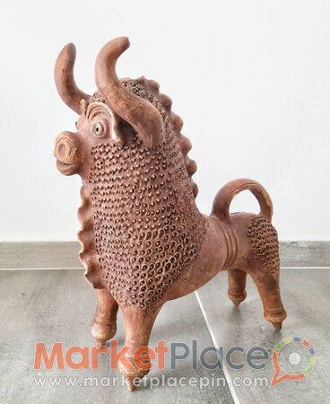 Large sculpture bull - Paphos, Paphos