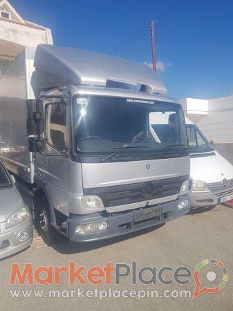 Mercedes ateco 816 box with lift - Ypsonas, Limassol