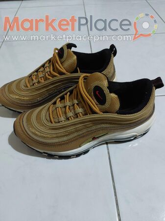 NIKE SHOES - Kato Polemidia, Limassol