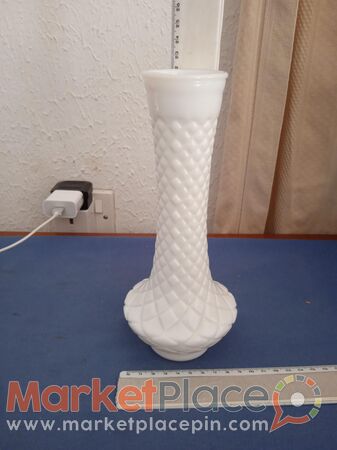 Παλαιό άσπρο βάζο. - 1.Limassol, Limassol