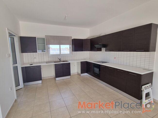 Ρετιρε 2 υπνοδωματιων/ 2 bedrooms - Aradippou, Larnaca